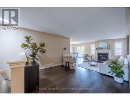 42 HOGARTH DRIVE - 11