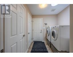 42 HOGARTH DRIVE - 18