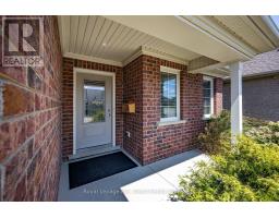 42 HOGARTH DRIVE - 2