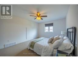 42 HOGARTH DRIVE - 9