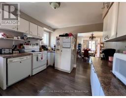 38 HARVEY STREET - 4