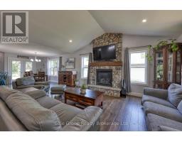 435 QUEEN STREET - 10