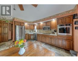 140 VANSITTART AVENUE - 18
