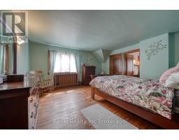 140 VANSITTART AVENUE - 23