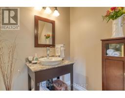 140 VANSITTART AVENUE - 29