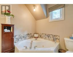 140 VANSITTART AVENUE - 31