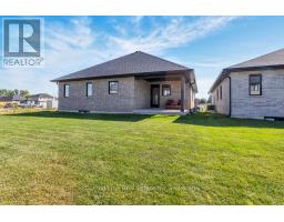 18 WALNUT DRIVE - 22