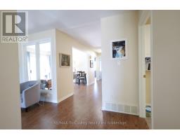 20 EDWIN CRESCENT - 22
