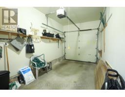 20 EDWIN CRESCENT - 25