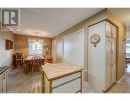 18 WILKINS CRESCENT - 30