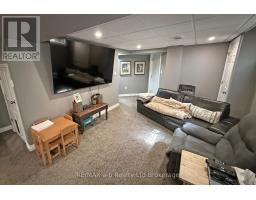 501 TATHAM BOULEVARD - 32