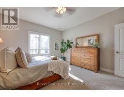 764 GARDEN COURT CRESCENT - 13