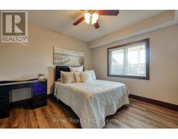 764 GARDEN COURT CRESCENT - 26