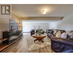 764 GARDEN COURT CRESCENT - 29