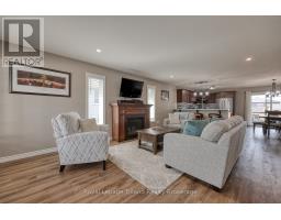 34 TARTAN DRIVE - 8