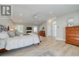 403269 ROBINSON ROAD - 18