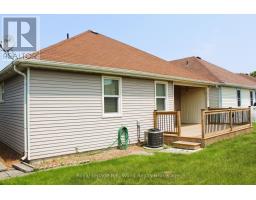 58 HAWKINS CRESCENT - 3