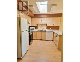 58 HAWKINS CRESCENT - 6