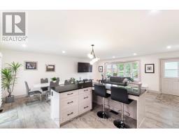 32 DEVON COURT - 7