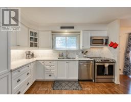 9 EDMUNDS CRESCENT - 9