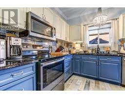 707 SOUTHWOOD WAY - 12