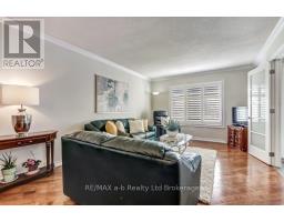 1035 DEVONSHIRE AVENUE - 19