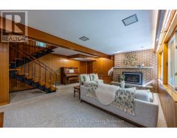 8 HIGHLAND DRIVE - 34