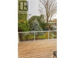 682 ROSELAWN Avenue - 39