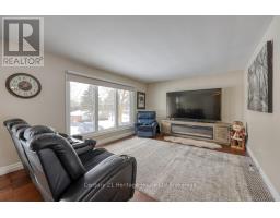 204 GREENLEAF CRESCENT - 2