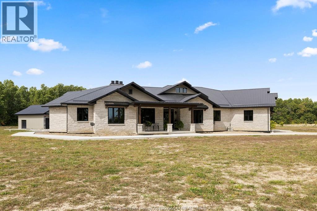2075 Arner Townline, Harrow