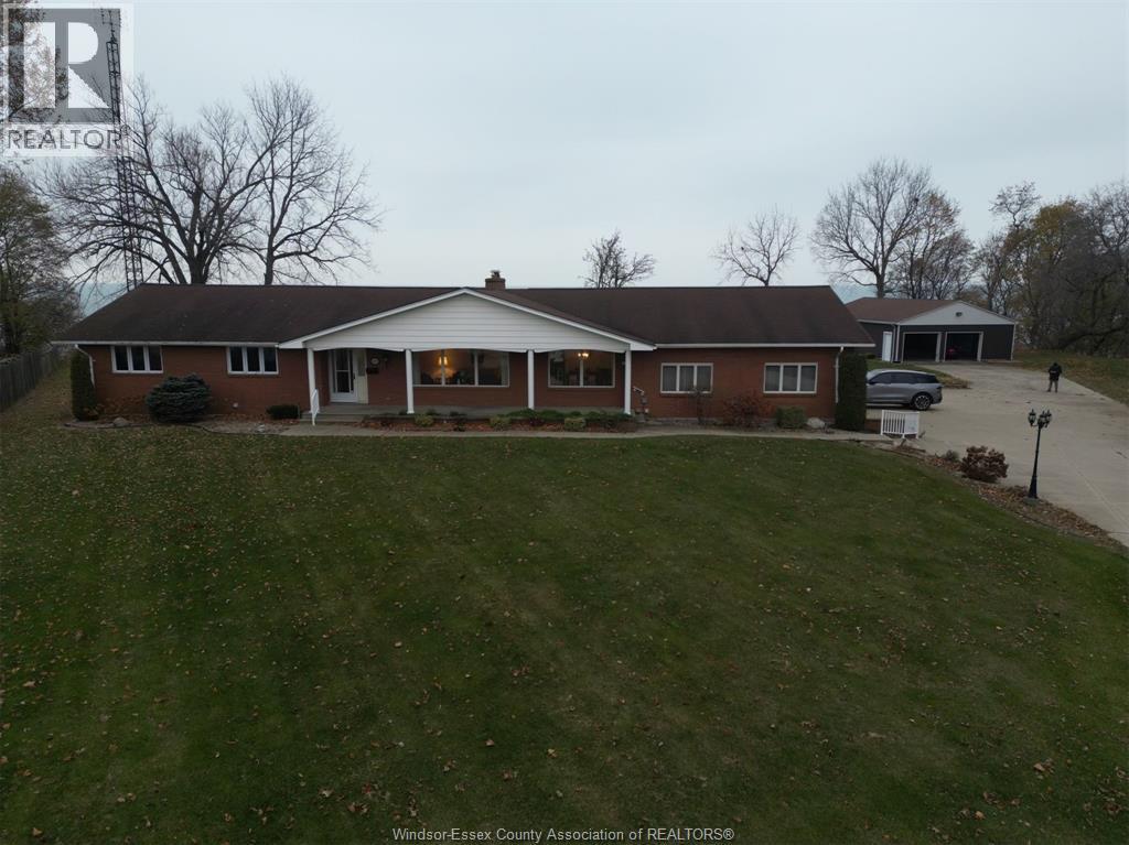 1239 OXFORD & LOT 13 OXFORD AVENUE, Kingsville