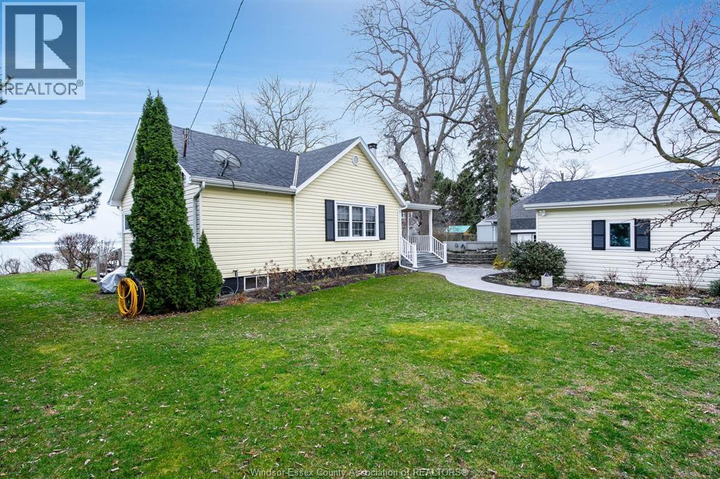 389 Erie View, Harrow