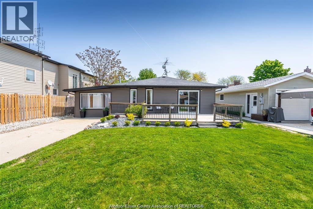 166 STIRLING STREET, Lakeshore