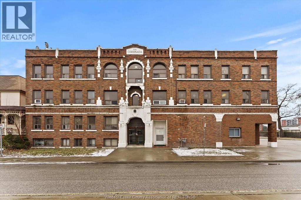 581 CATARAQUI STREET, Windsor