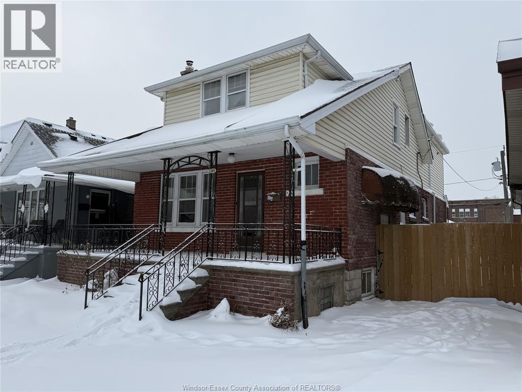 1385 PARENT AVENUE, Windsor