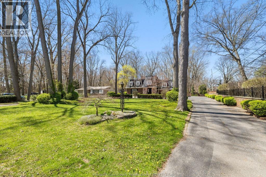 1255 TANGLEWOOD COURT, LaSalle