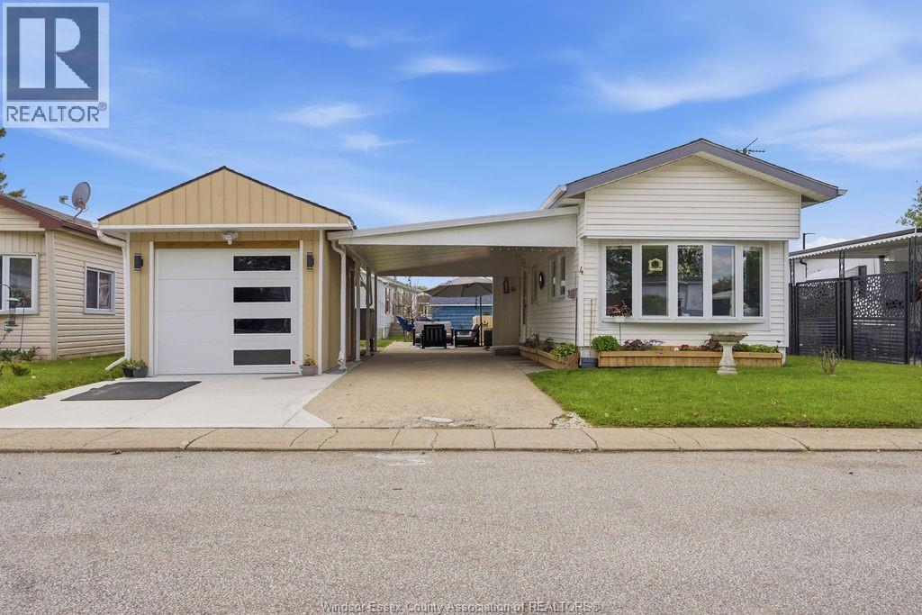 4 MALDEN HILL, Amherstburg