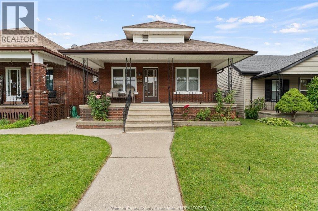 1663 ELSMERE, Windsor