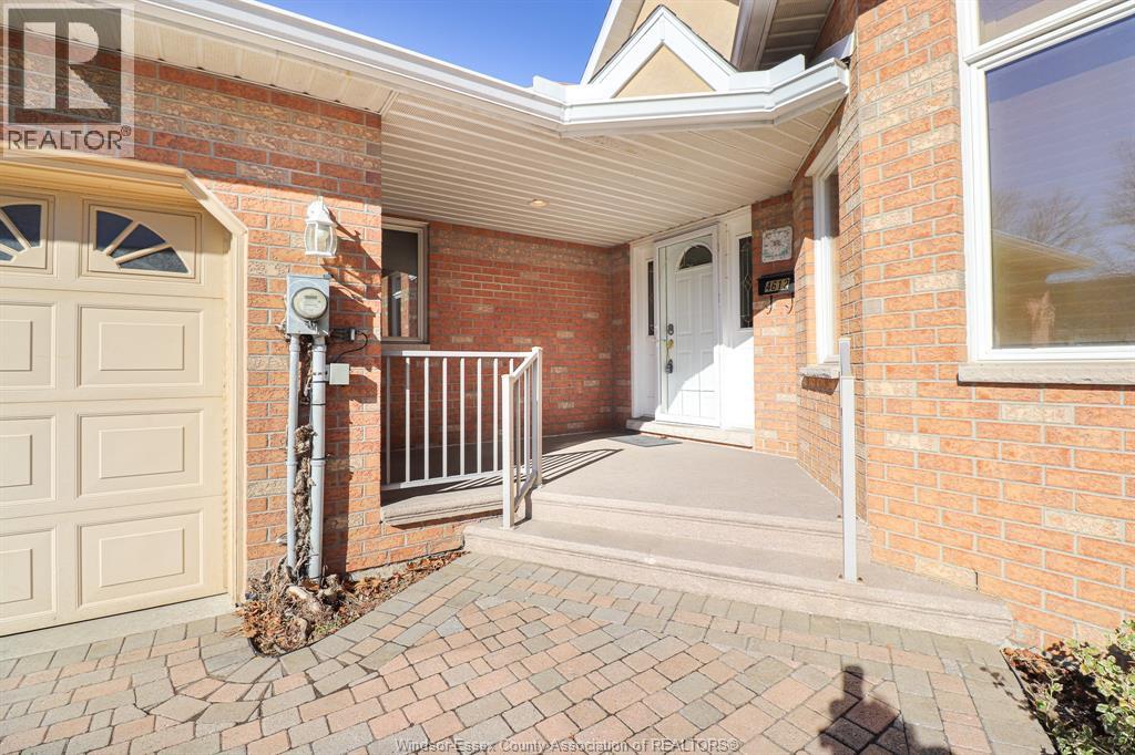 4612 ASCOT COURT, Windsor