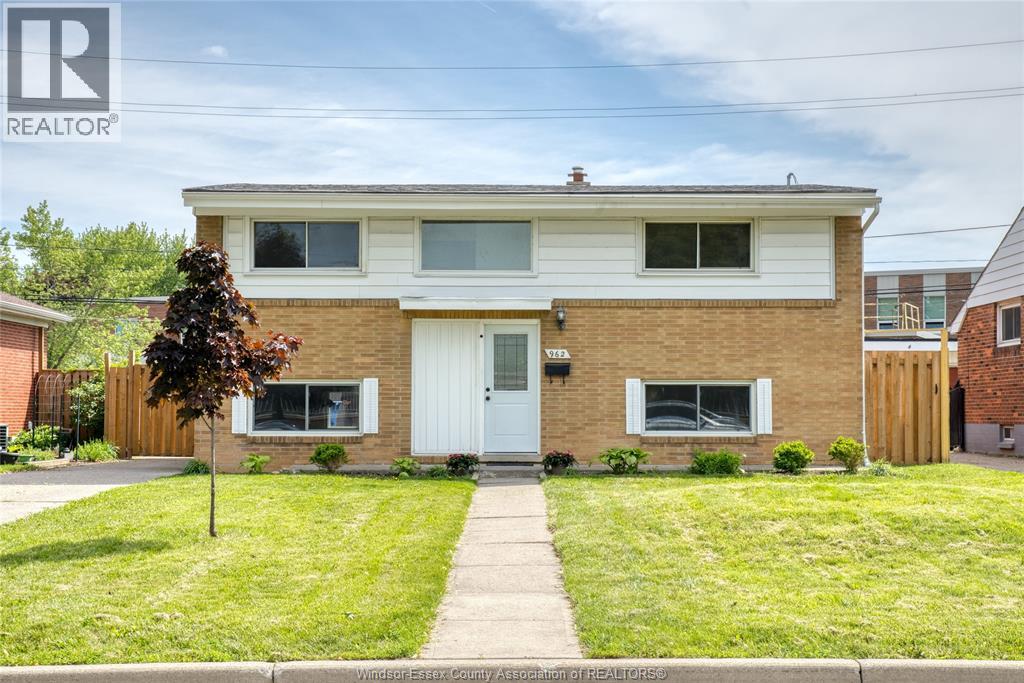 962 WATSON, Windsor