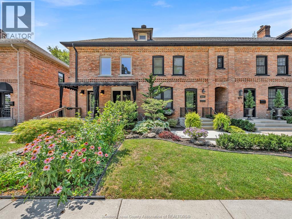 883 MONMOUTH ROAD, Windsor