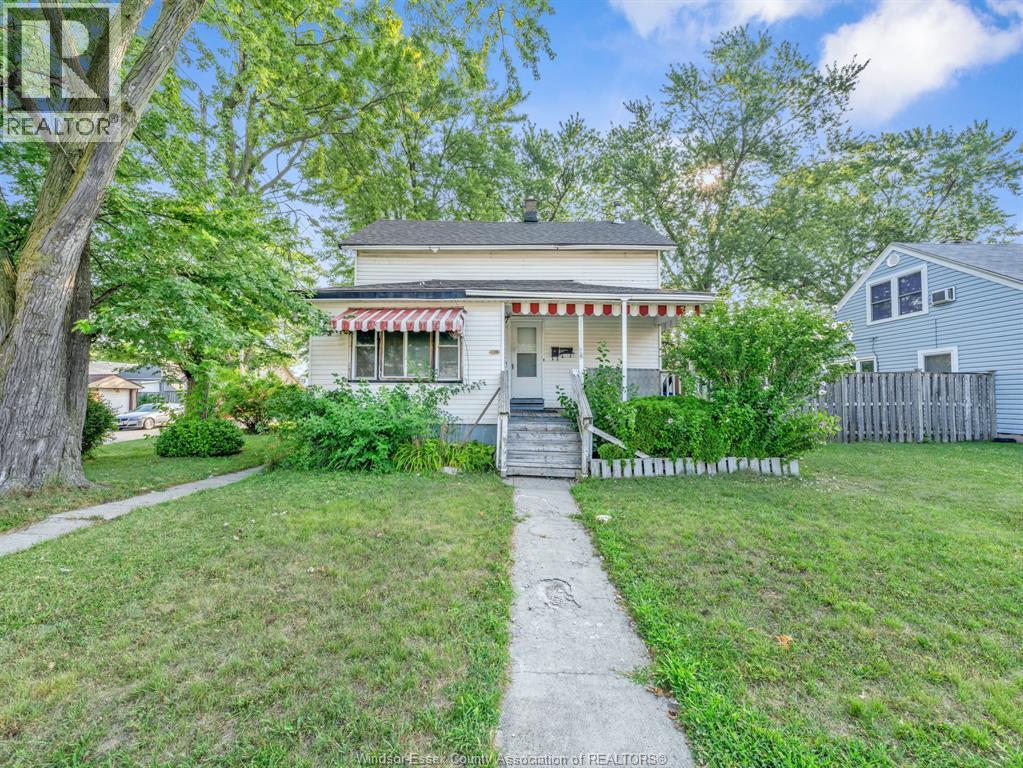 1108 FELIX AVENUE, Windsor