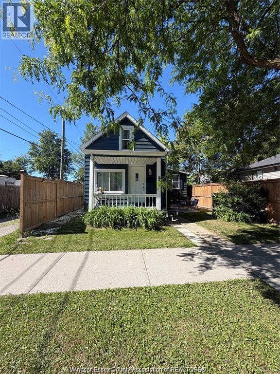 639 WATKINS, Windsor
