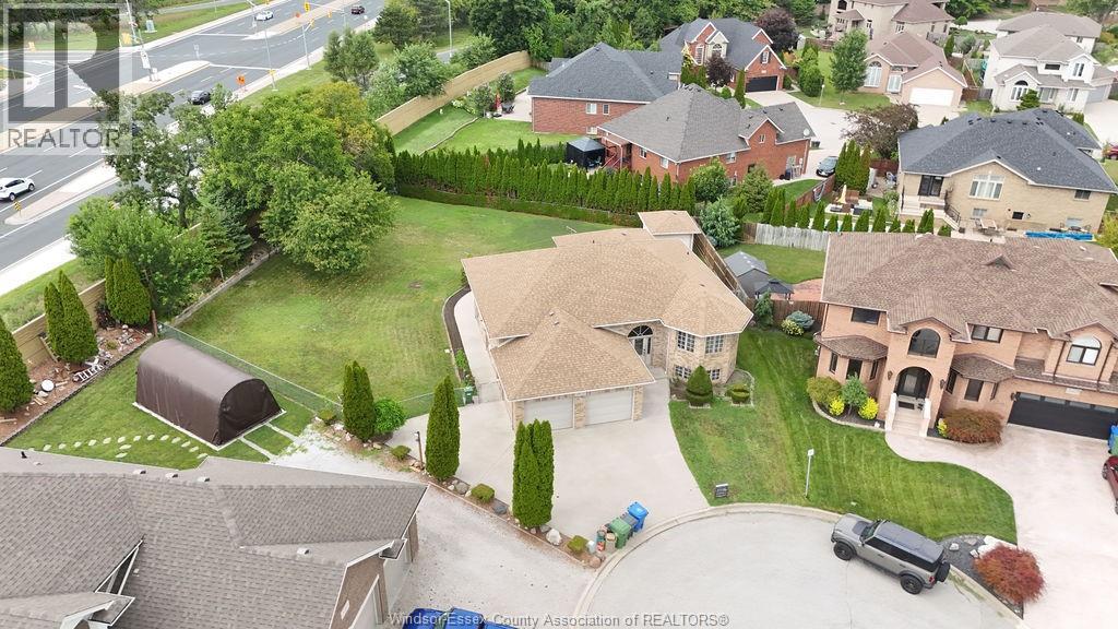 2672 FLEMING COURT, Windsor