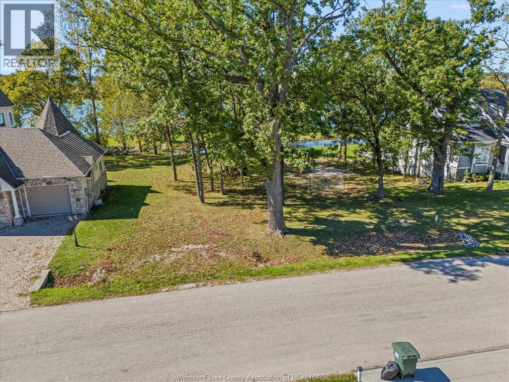 290 CRYSTAL BAY DRIVE, Amherstburg