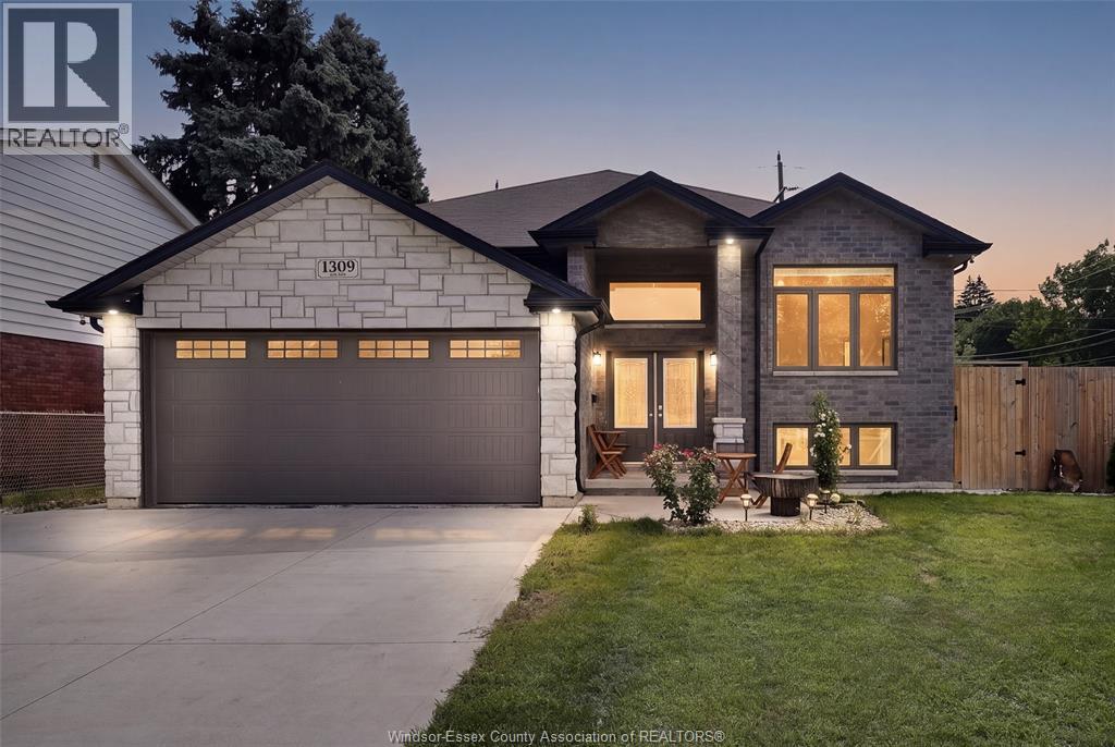 1309 CHAPPELL AVENUE, Windsor