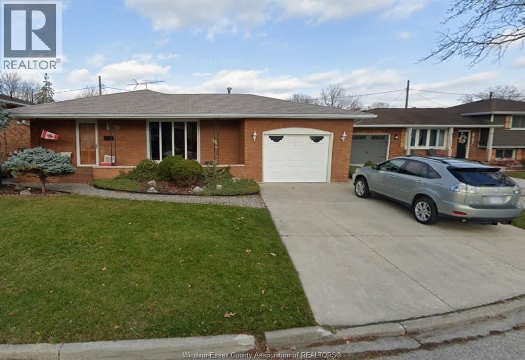 1616 BURWELL COURT, Windsor