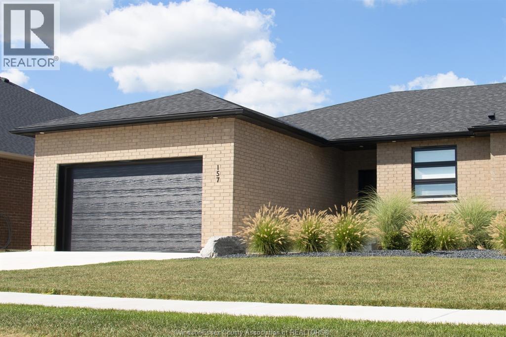 157 BLUE JAY CRESCENT, Kingsville