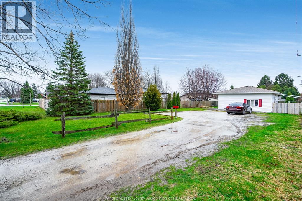 402 Oak STREET East, Leamington