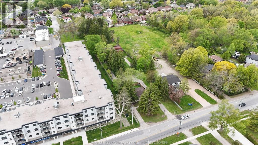 3803 HOWARD AVENUE, Windsor
